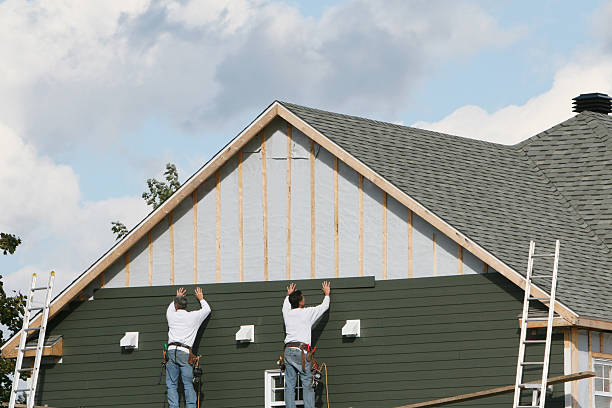 Professional Siding Repair technician working in La Rue, OH